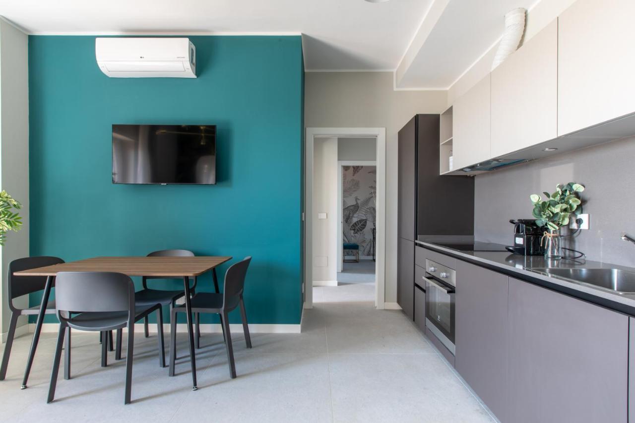 Daplace - Vico Apartment Милан Экстерьер фото